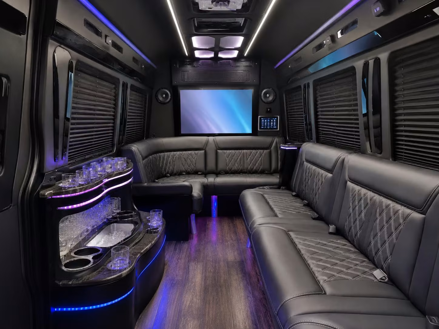 bus rental options for glendale trips