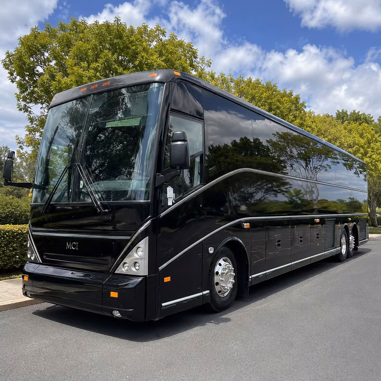 event transportation bus rentals in glendale