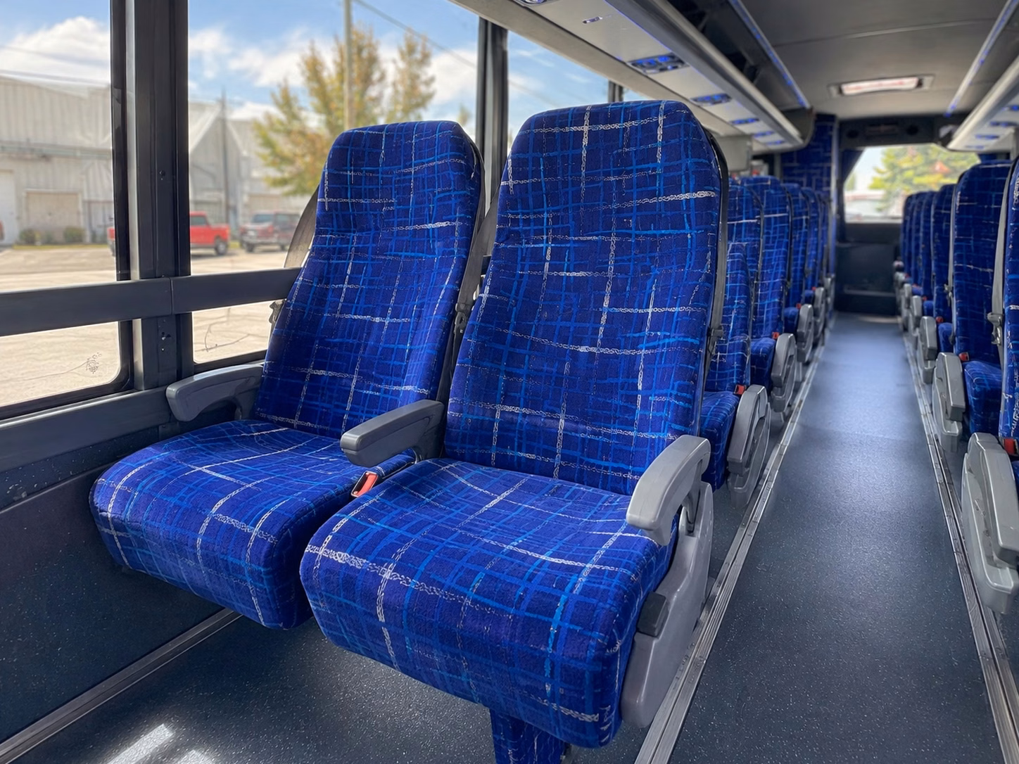 spring training charter bus rentals in the glendale area